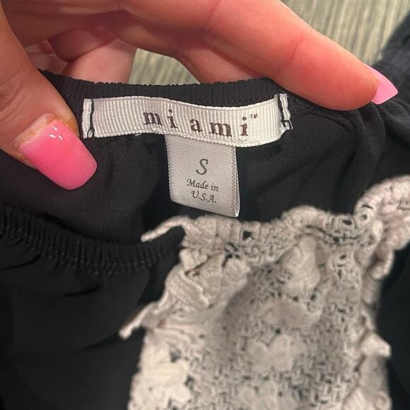 Miami Womens Romper Long Sleeves Off The Shoulder Crochet Design Black Size S - Picture 4 of 5